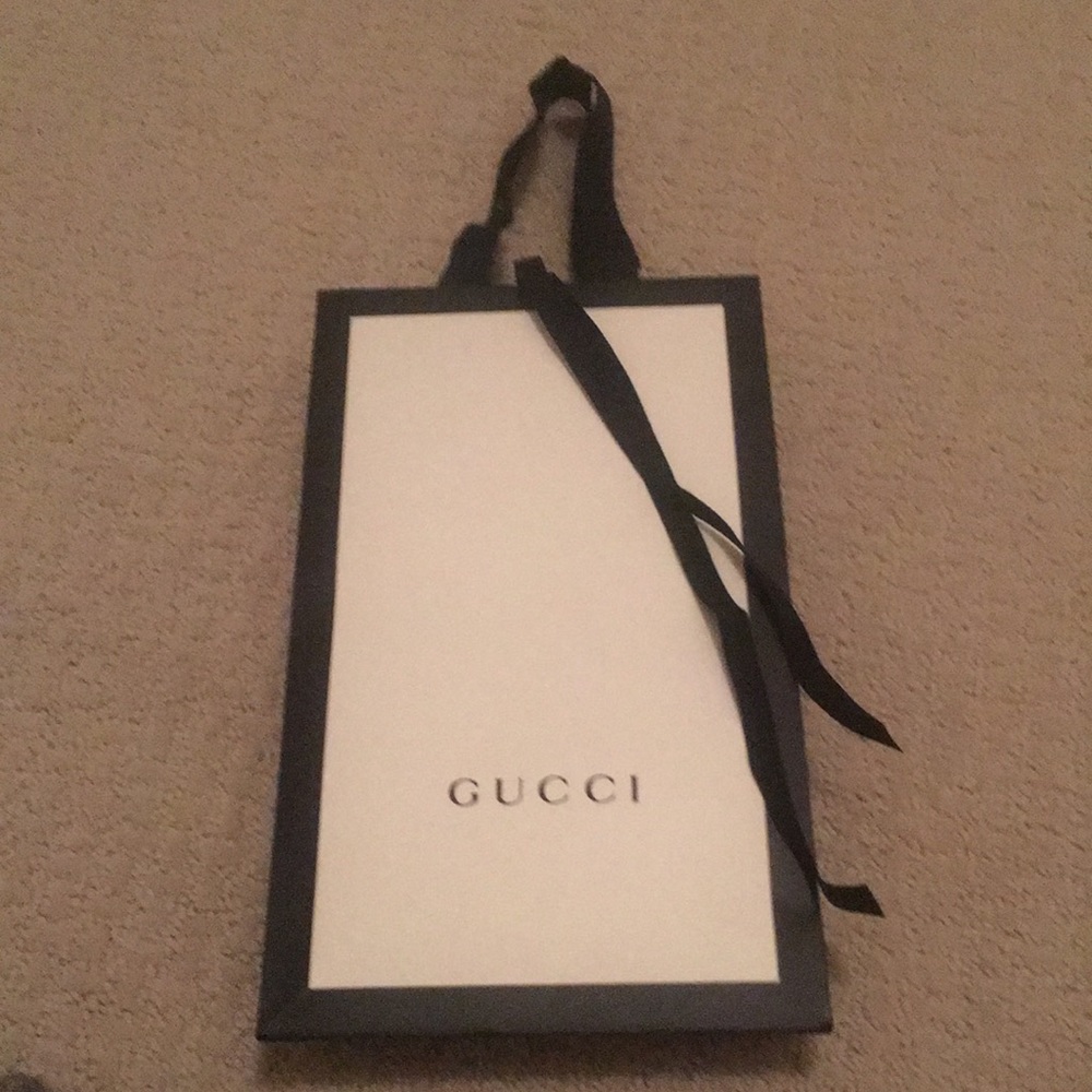 🔥AUTHENTIC🔥 GUCCI Gift Paper Bag 11-1/2” x 6-3/4” x 2-1/2”